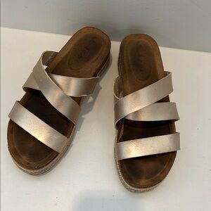 Alter’d State Platform Women's Sandals in Metallic Gold Size 8
